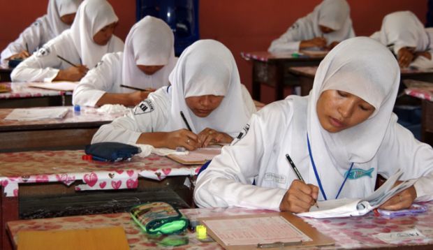 Seharusnya 3-12 Desember, Ujian Semester Sekolah di Riau Diundur Jadi 17-23 Desember 2015