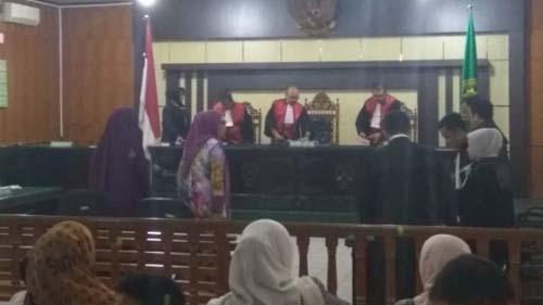 Sidang Tipikor Anggaran Perjalanan Dinas Bapenda Riau, Dua Terdakwa Miliki Sikap Berbeda atas Dakwaan Jaksa