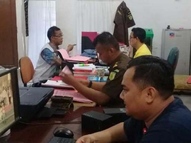 Mantan Kepala Capem Bank Riau Kepri yang Diringkus Tim Kejaksaan di Batam setelah Diburu Sejak 2013 Dikenal ”Licin” dan Punya 3 KTP