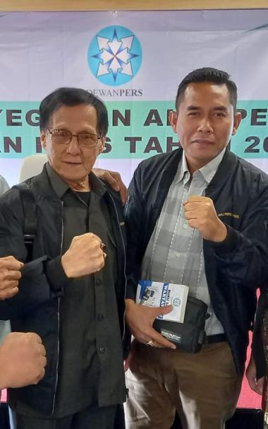 bsertifikat-dan-kartu-kompetensi-wartawan-dapat-dicabut-jika-melanggar-kode-etik-jurnalistikb