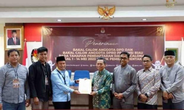 Tokoh Muda Riau Juprizal Resmi Mendaftar sebagai Calon Anggota DPD RI