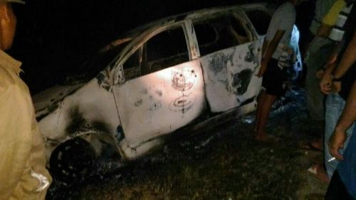 Emosi Warga Desa Benuang Inhu Meledak! Mobil yang Diduga Milik Komplotan Pencuri Sapi Dibakar