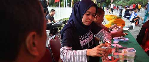 Universitas Lancang Kuning Gelar Pemeriksaan Gula Darah Gratis di CFD Jalan Diponegoro Pekanbaru