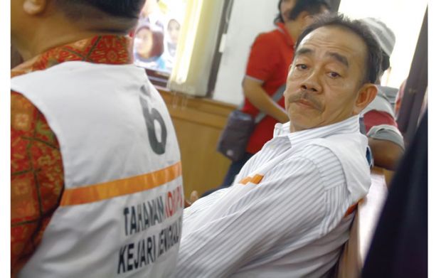 Mantan Bupati Bengkalis dan 3 Komisaris Jalani Sidang Perdana Kasus Korupsi Penyertaan Modal Pemkab ke PT BLJ