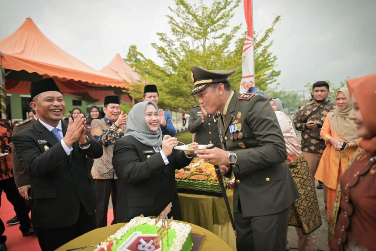 Ikuti Upacara HUT ke-78 TNI Tahun 2023, Bupati Bengkalis Harapkan Kontribusi Tentara dalam Memajukan Negeri