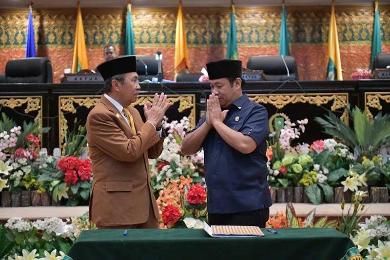 Sah! Sidang Paripurna DPRD Riau Umumkan Surat Pengunduran Diri Gubernur Syamsuar