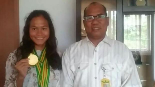 Mahasiswa Unilak Peraih Medali di Pomnas 2017 Makassar Dihadiahi Beasiswa oleh Kemenristekdikti