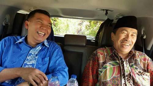 Ingin Tahu Siapa yang Terbaik antara Balon Gubernur Riau Firdaus MT dan Syamsuar? Simak Analisa Pengamat Politik Ini