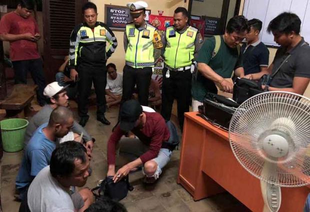 Lima Buronan 37 Kg Sabu yang Dibekuk di Probolinggo Sudah Diserahkan ke Polda Riau