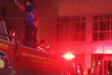 bruangan-kabag-kesra-di-kantor-bupati-indragiri-hilir-terbakarb