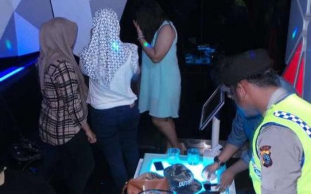 Dirazia Polisi, Pengunjung Diskotik dan Karaoke di Pekanbaru Kelimpungan
