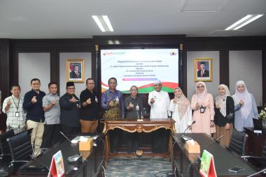 bperkuat-layanan-keuangan-perjalanan-ibadah-umrah-dan-haji-khusus-brk-syariah-jalin-kerja-sama