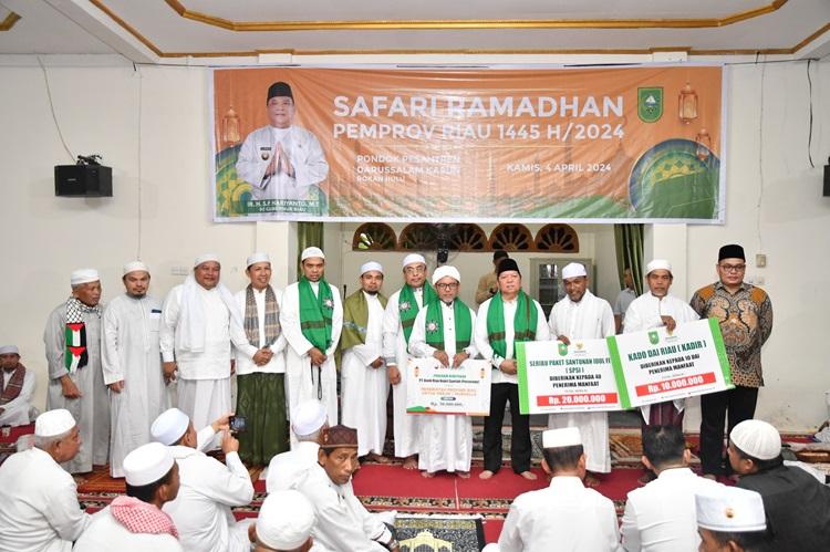 BRK Syariah Salurkan Bantuan ke Masjid Pondok Pesantren Darussalam Kabun