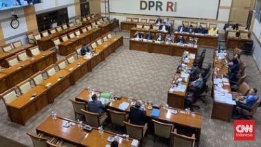 banggota-komisi-iii-dpr-ri-beberkan-kelakuan-oknum-jaksa-di-daerah-yang-kerap-cawecawe-proyekb