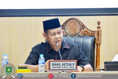 rapat-paripurna-fraksifraksi-dprd-kabupaten-bengkalis-sampaikan-hasil-reses-masa-sidang-ii
