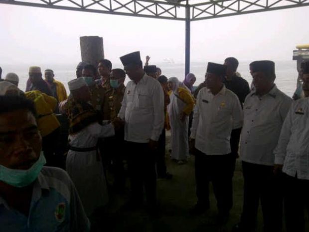 Sambut Jemaah Haji Rohil di Dumai, Bupati Suyatno: Alhamdulillah, Semua Kembali dengan Selamat
