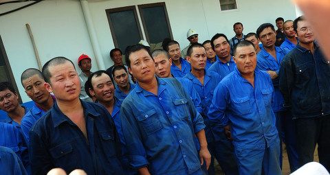 Orang Asing Tak Boleh Jadi Pekerja Kasar di Riau
