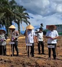 bdukung-swasembada-pangan-pemkab-rokan-hulu-bersama-polres-dan-universitas-rokania-gelar-tanam