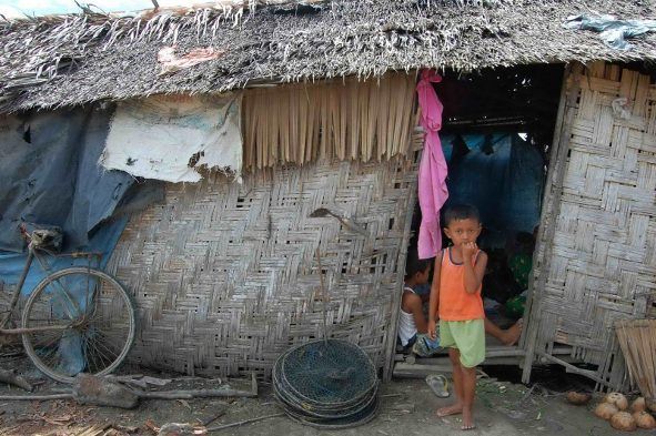 Harga Sawit Terjun Bebas, Warga Miskin Riau Bertambah
