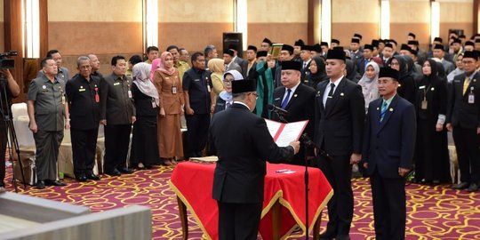Menantu dan Dua Mantan Ajudan Gubernur Riau Naik Jabatan