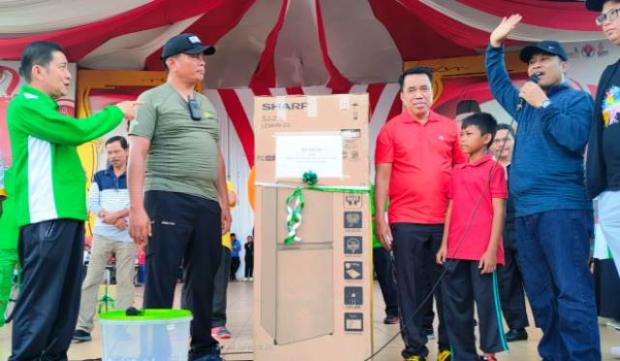 Peserta Jalan Santai Hari Amal Bhakti ke-77 Membludak, Jumlah Hadiah Bertambah