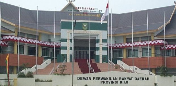 Final, Pelantikan Bupati Rohul dan Pelalawan di Gedung DPRD Riau