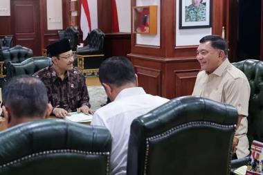 bbukan-lagi-kemensos-pengelolaan-taman-makam-pahlawan-nasional-seluruh-indonesia-diambil-alih