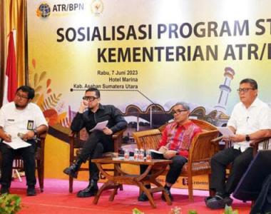 ketua-komisi-ii-dpr-ri-ajak-masyarakat-asahan-ikut-serta-bersama-pemerintah-sukseskan-program