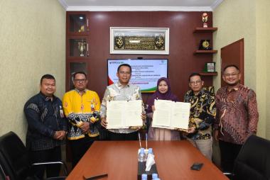 bekspansi-ke-ibu-kota-brk-syariah-gandeng-nazhir-wakaf-warrior-kembangkan-wakaf-uangb
