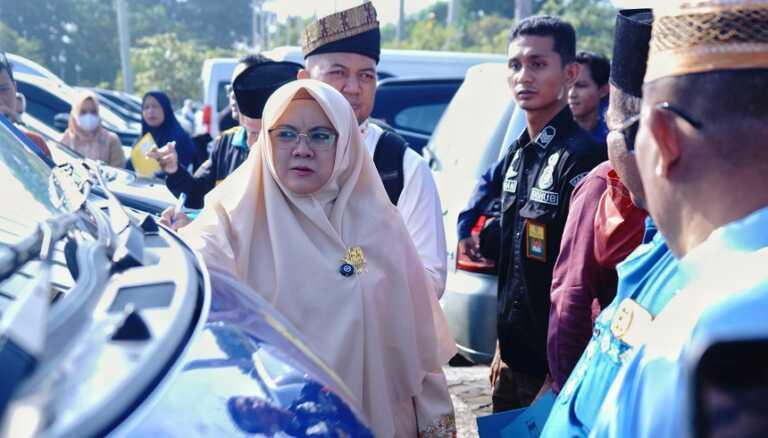 <b>8 Bulan Menunggak, Mobil Dinas Bupati Siak di Ambang Penarikan</b>