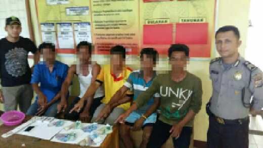 Lima Karyawan PT PMBN Pelalawan Digerebek Polisi Sedang Bermain Judi di Perumahan Perusahaan