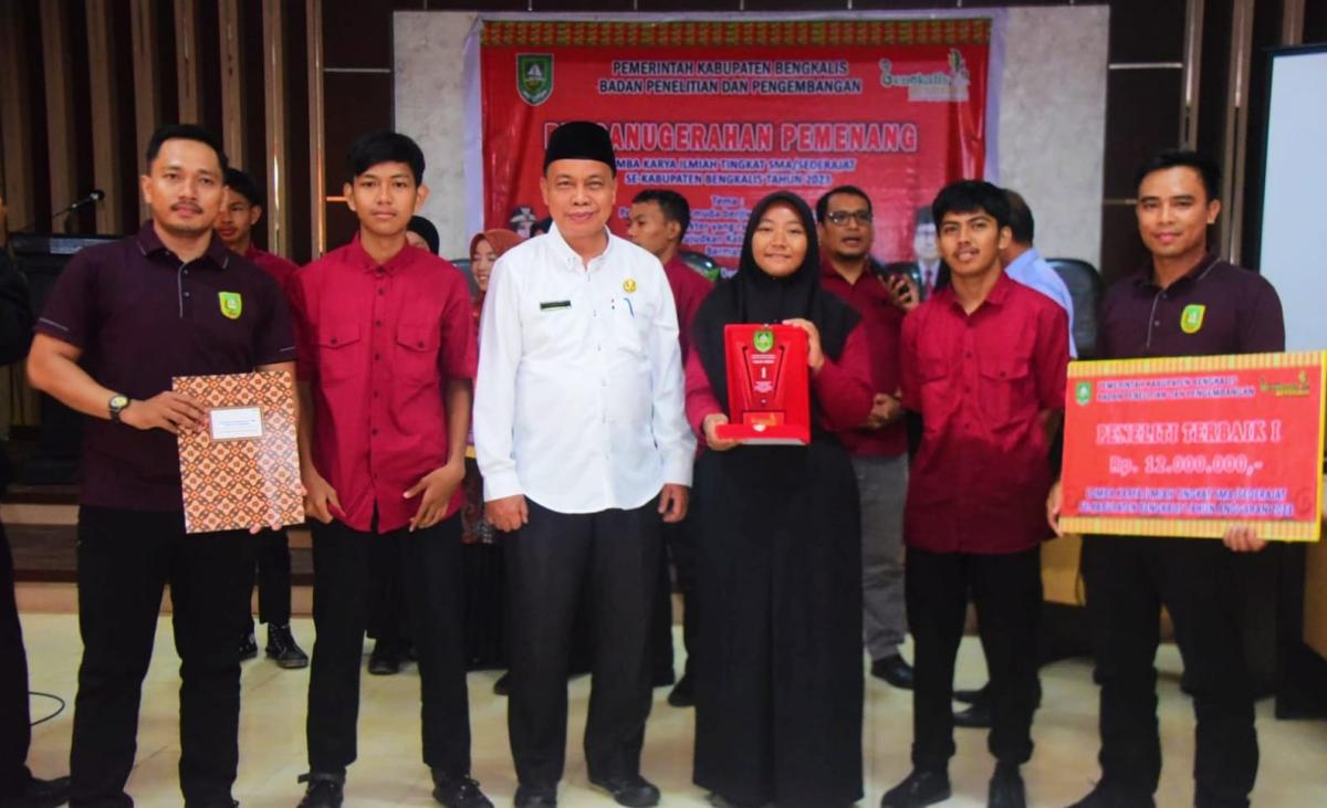 Syabas SMKN 3 Bengkalis Raih Juara I Balitbang Umumkan Pemenang Lomba Karya Ilmiah Tingkat SLTA