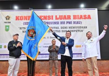 sk-pwi-pusat-turun-berikut-susunan-kepengurusan-pwi-riau-periode-20232028