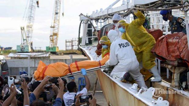 Ya Allah, Ada Jasad ABK di <i>Freezer</i> Kapal Berbendera China yang Diamankan di Selat Philip Kepri