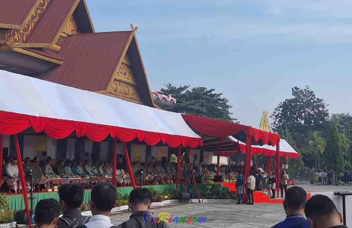 <b>Ulang Tahun ke-68, Gubernur: Riau Bukan Hanya Milik Kota Besar, Tapi Juga Milik Desa Terpencil</b>