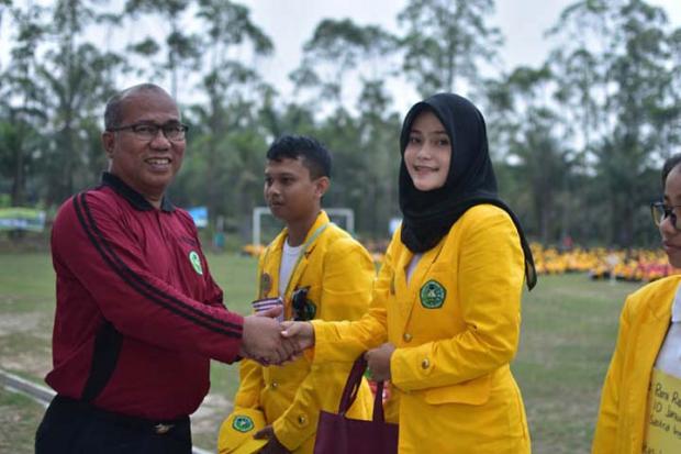 Eddy Asnawi Doakan Mahasiswa Baru Unilak Berprestasi dan Menjadi Sarjana: Selamat Datang, Selamat Berjuang!