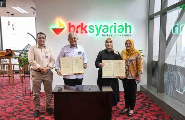 majukan-bank-daerah-rs-syafira-dan-brk-syariah-tanda-tangani-perjanjian-kerja-sama