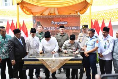 bpengembangan-sarana-infrastruktur-masjid-almuhajirin-tanjungpinang-dari-csr-bank-riau-kepri