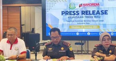 bdari-januari-2024-hingga-jelang-pertengahan-desember-2024-kejati-riau-klaim-selamatkan-uang-negara
