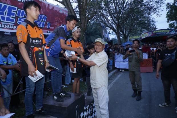 Tutup Kejuaraan Drag Bike IKMA, Bupati Asahan akan Berusaha Fasilitasi Kegiatan Positif Generasi Muda