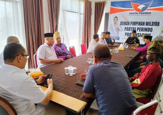 Silaturahmi ke DPW Partai Perindo Riau, Sultan Siak XIII Puji Program Pro Rakyat