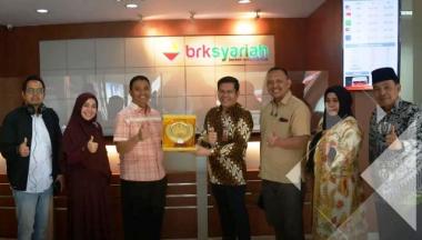 komisi-iii-dprd-riau-kunjungan-ke-brk-syariah-jakarta-terkait-strategi-hadapi-era-digital