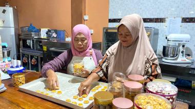 bsentuhan-csr-brk-syariah-umkm-kube-lengkuas-jaya-makin-naik-kelasb