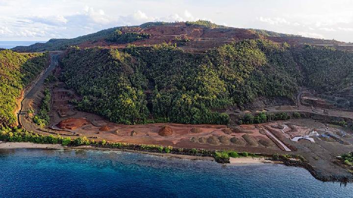 <b>Pemerintah Cabut 4 Izin Usaha Tambang di Raja Ampat</b>