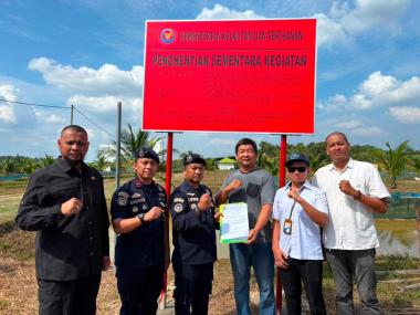 bbelum-kantongi-izin-budi-daya-arwana-milik-pt-awl-di-pekanbaru-disegel-kementerianb