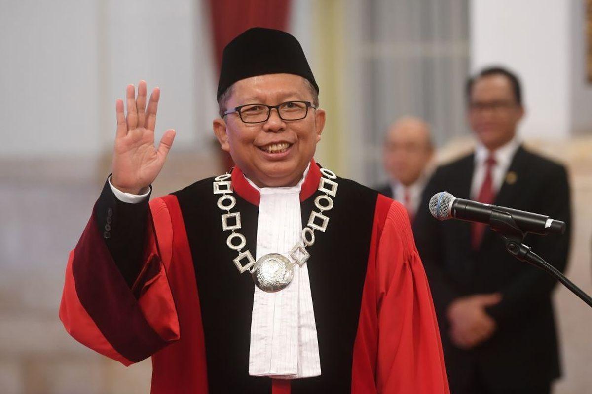 <b>Di Sidang MK, Hakim Ambil Contoh Pedagang Ketoprak Bisa Kena Pasal Korupsi</b>