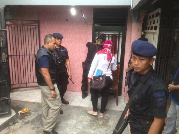 Kapolres Pekanbaru Turun Tangan Geledah Rumah-rumah di Kampung Dalam, Pergoki Oknum Polisi yang Positif Narkoba