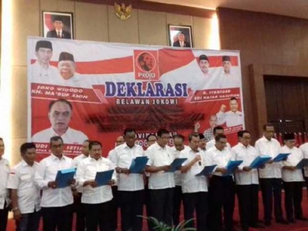 Dipimpin Syamsuar, Seluruh Kepala Daerah di Riau Deklarasi Dukung Jokowi 2 Periode