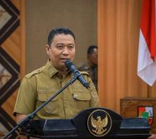 bharus-permudah-pelayanan-camatlurah-di-pekanbaru-dilarang-minta-uang-dan-jadi-makelar-tanahb