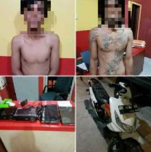dicurigai-bongkar-sdn-012-pekanbaru-pemuda-bertato-macan-diringkus-polisi-di-rumahnya